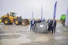 Mezi Bzencem a Moravským Pískem začala stavba dálnice D55, potrvá dva roky