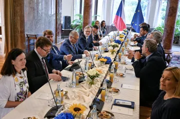 Europoslanci ANO kvůli Fialovým slovům o „službě Rusku“ vynechali schůzku