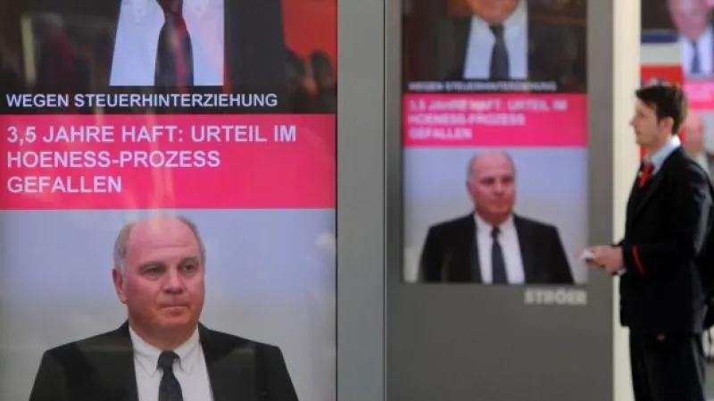 Horizont 24: Fotbalový král bude pykat za daňové podvody