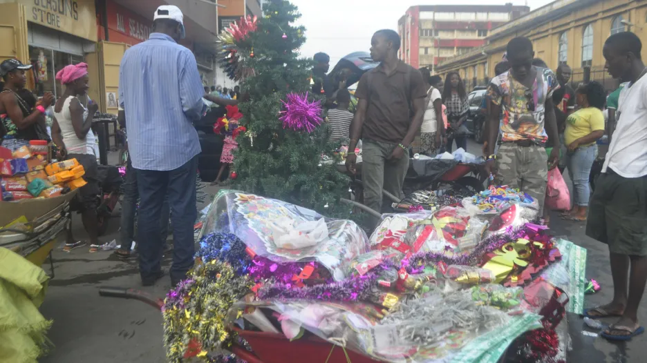 Liberijci se snaží slavit svátky i přes hrozbu eboly