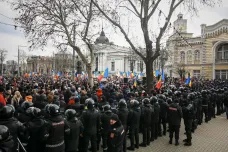 Špioni, podezřelý balon i rakety. Rusko tahá za nitky v Moldavsku, v Podněstří číhá 1500 vojáků