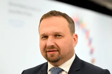 Prezident pověřil Jurečku řízením ministerstva životního prostředí. Hubáčková končí k 1. listopadu