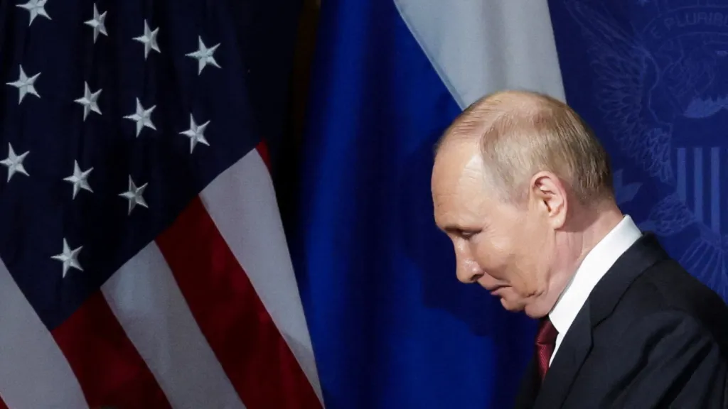 Ruský vůdce Vladimir Putin na summitu USA–Rusko na Aljašce