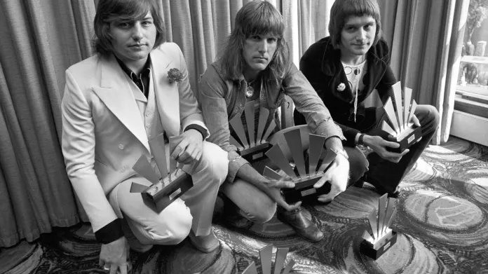 Emerson, Lake & Palmer zleva: Greg Lake, Keith Emerson a Carl Palmer