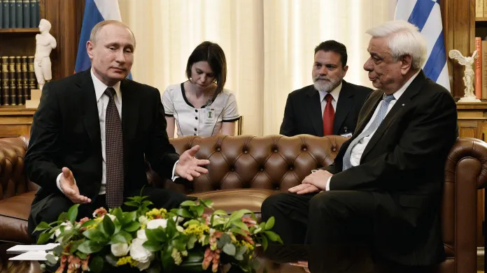 Putin v rozhovoru s řeckým prezidentem Pavlopoulosem