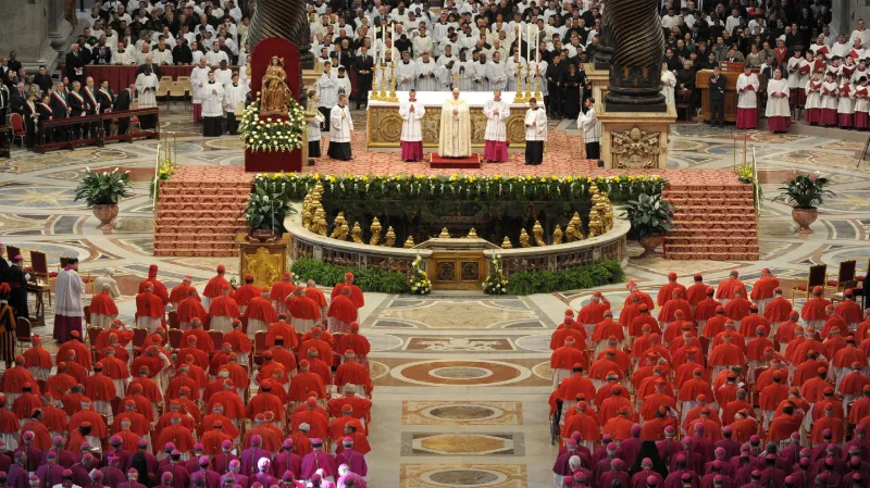Papež František poprvé jmenoval kardinály