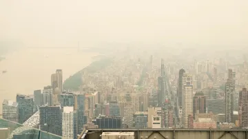 Kouř z lesních požárů v New Yorku