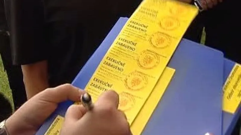 V Česku přibývá měst a obcí, které chtějí začít vymáhat dluhy vlastními silami.