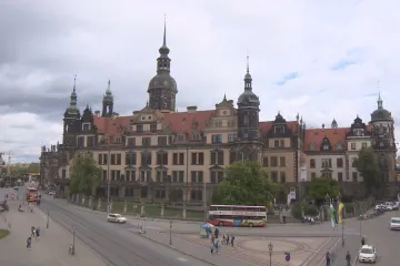 V Drážďanech končí druhá světová válka. Alespoň pro nově opravený zámek saských vládců