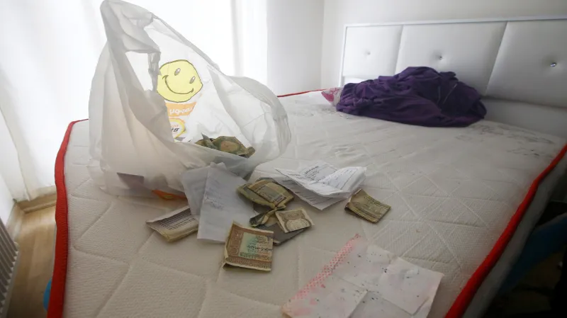 Záběry z bytu, kde policie Uzbeka našla