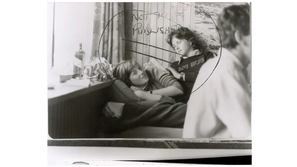 Snímek z Dianina mládí se vydražil za 18 306 dolarů