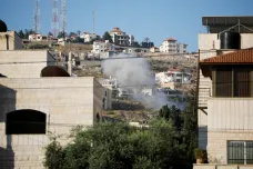 Při střetech v Džanínu zahynulo pět Palestinců, izraelská armáda nasadila vrtulník