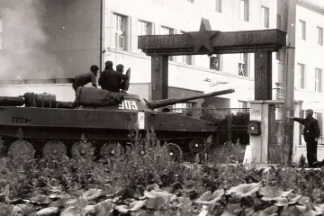 Byli jsme odhodláni se jim s lehkými zbraněmi postavit, vzpomíná voják na srpen 1968