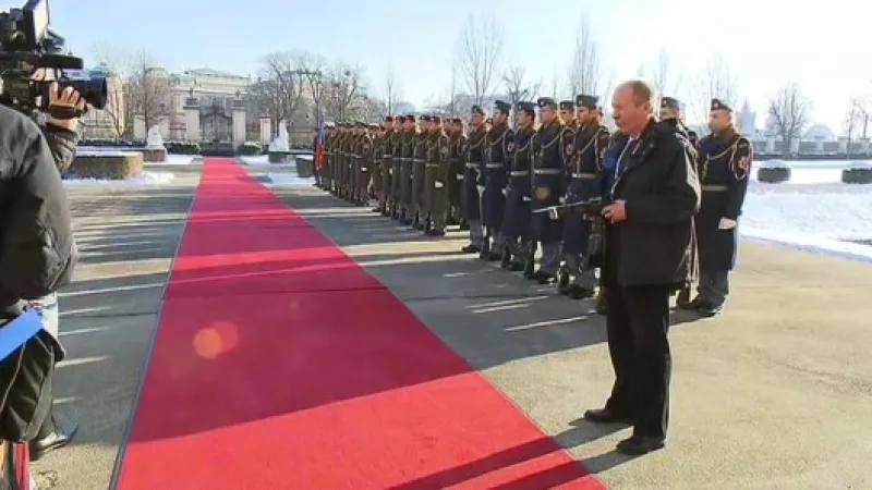 Před Strakovou akademii už je vše připraveno