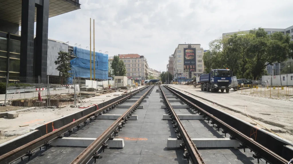 Tramvajové koleje