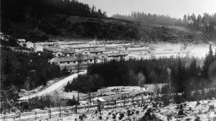 Romský koncentrační tábor v Letech
