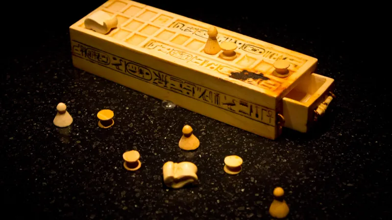 Senet z hrobky Tutanchamona