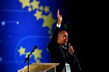 Největší roztržka od roku 1940. „Nacionalistická lepra,“ rýpl si do Říma mluvčí francouzské vlády