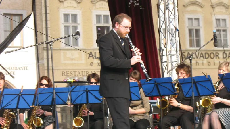 Příliš mnoho saxofonů
