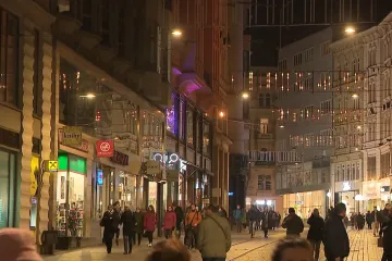 Nesvítí vůbec, nebo poblikává. Nové osvětlení v centru Brna má potíže