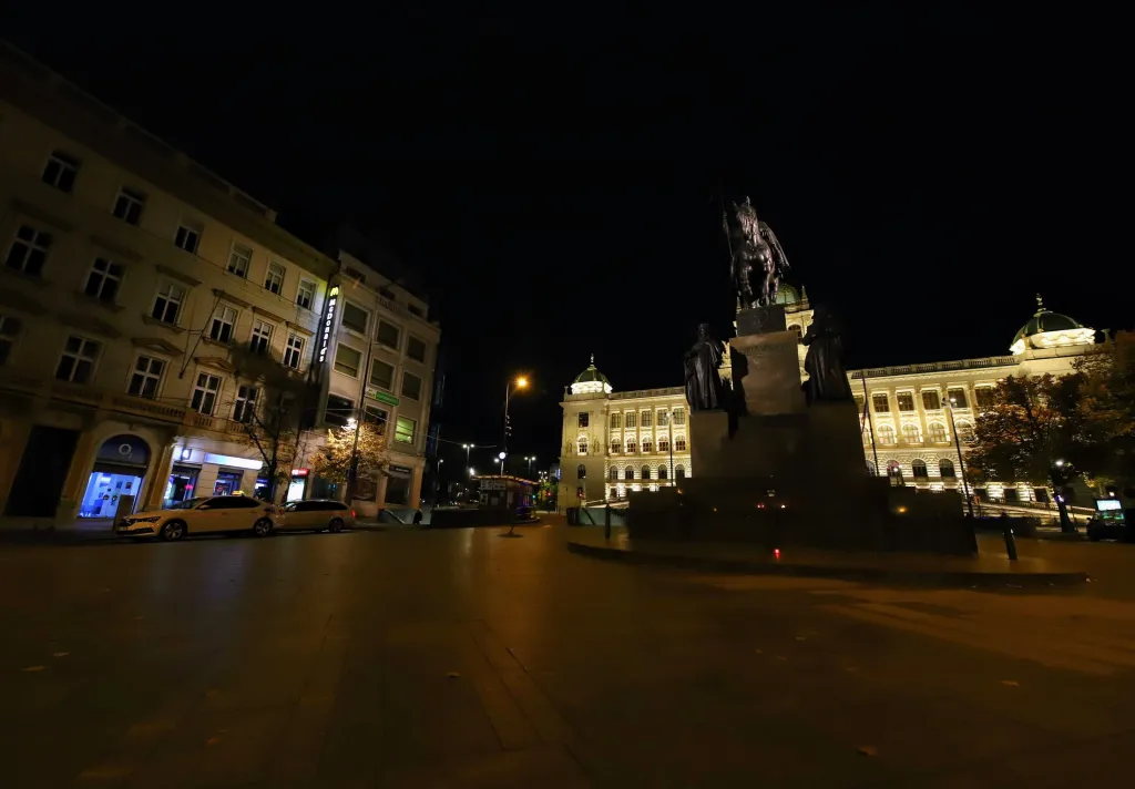 V Česku platí zákaz nočního vycházení