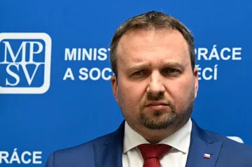 Resort práce připravuje změny platových tabulek veřejného sektoru, řekl Jurečka