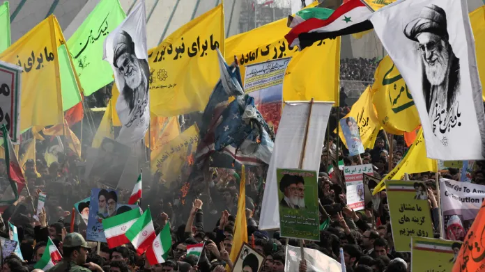 Írán slaví 35. výročí islámské revoluce