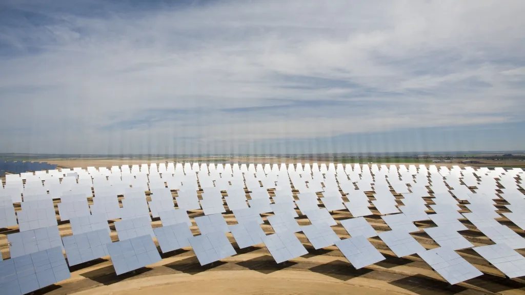 Solární elektrárna