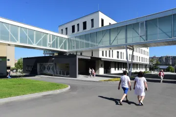 Nemocnice ve Šternberku otevřela nový pavilon interny. Stál 260 milionů korun