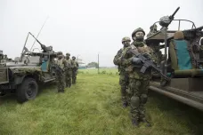 Vyzbrojování armády se prodlužuje kvůli neefektivnímu systému, říká Nejvyšší kontrolní úřad