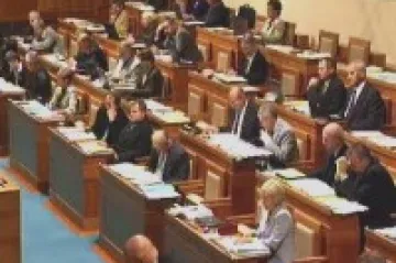 Senát zvolí členy Rady Ústavu pro studium totalitních režimů