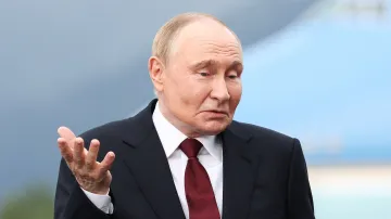 Vladimir Putin na aljašské letecké základně v Anchorage