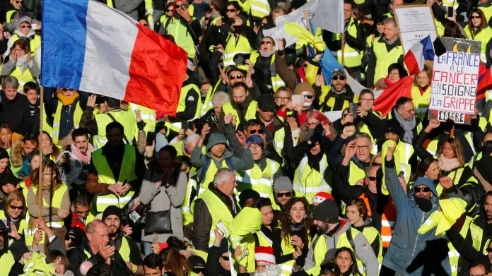 Protest hnutí žlutých vest v Paříži