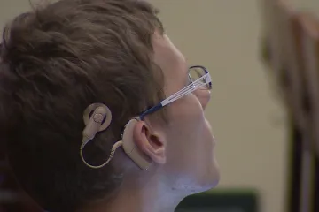 Zapisovatelé: Jsme uši neslyšících studentů