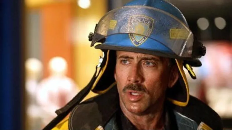 Nicolas Cage ve filmu Olivera Stonea