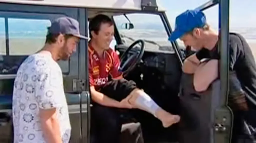 James Grant přežil útok žraloka