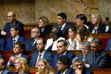 Macronova Republika v pohybu ztratila parlamentní většinu