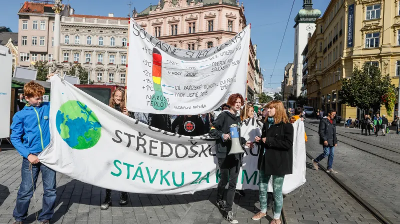 Za záchranu klimatu demonstrovali v Brně