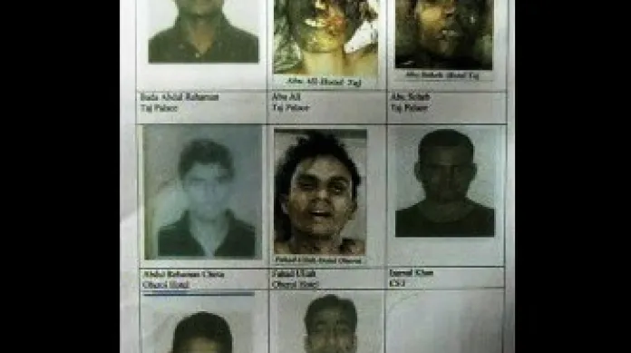Indická policie dnes zveřejnila jména mužů, kteří se podíleli na teroristických útocích v Bombaji.