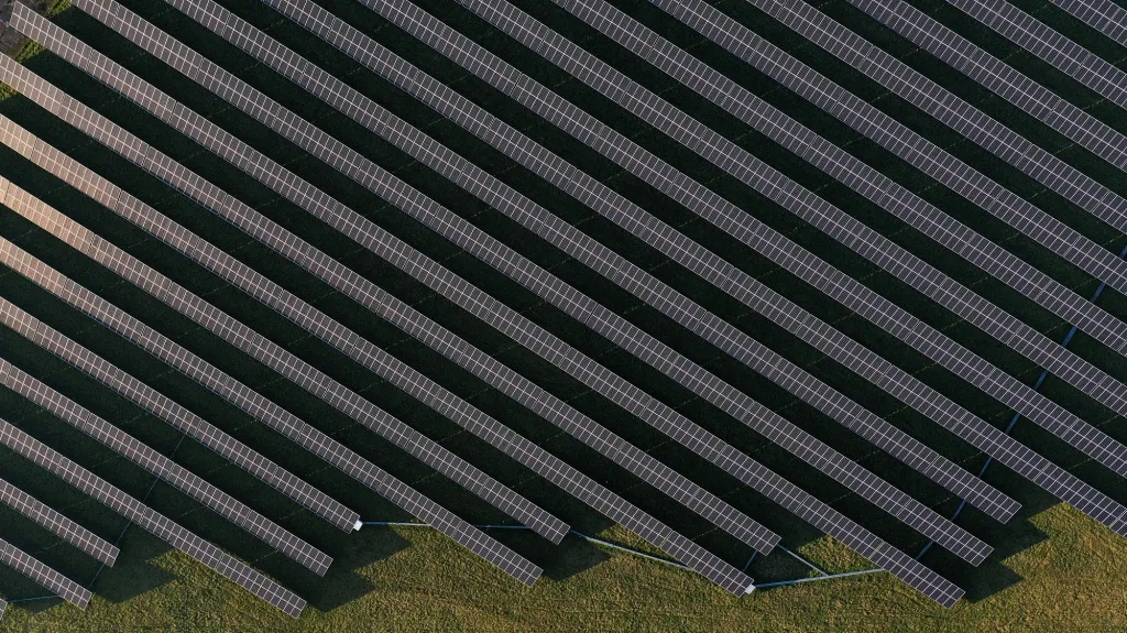 Solární elektrárna