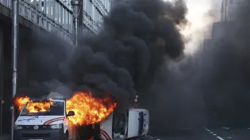 Hořící dodávka v Bruselu