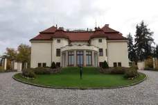 Kramářova vila se otevřela návštěvníkům, prohlédnout si mohli interiéry i zahradu