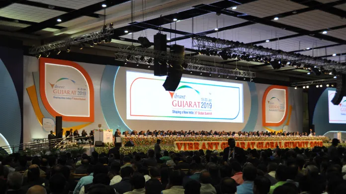 Investiční fórum Vibrant Gujarat Summit, kterého se účastní i premiér Andrej Babiš