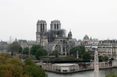 Oprava katedrály Notre-Dame může začít. Poslanci schválili potřebný zákon