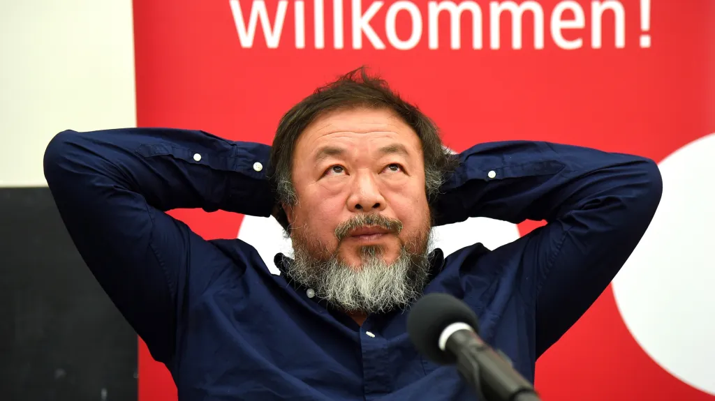 Aj Wej-wej na tiskové konferenci v Berlíně