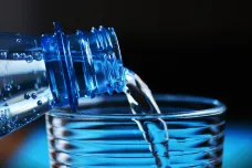 Každý potřebuje pít jiné množství vody, ukazuje studie v žurnálu Science