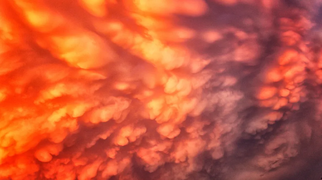 Oblaky ve tvaru mammatus můžou v některých lidech vyvolat nephofobii