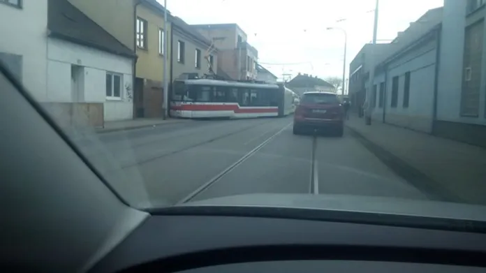 Vykolejená tramvaj v Brně