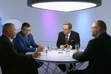 Chceme jednat o platech v kultuře, říká Chvojka o rozpočtu. Komunisté žádají investice do dopravy