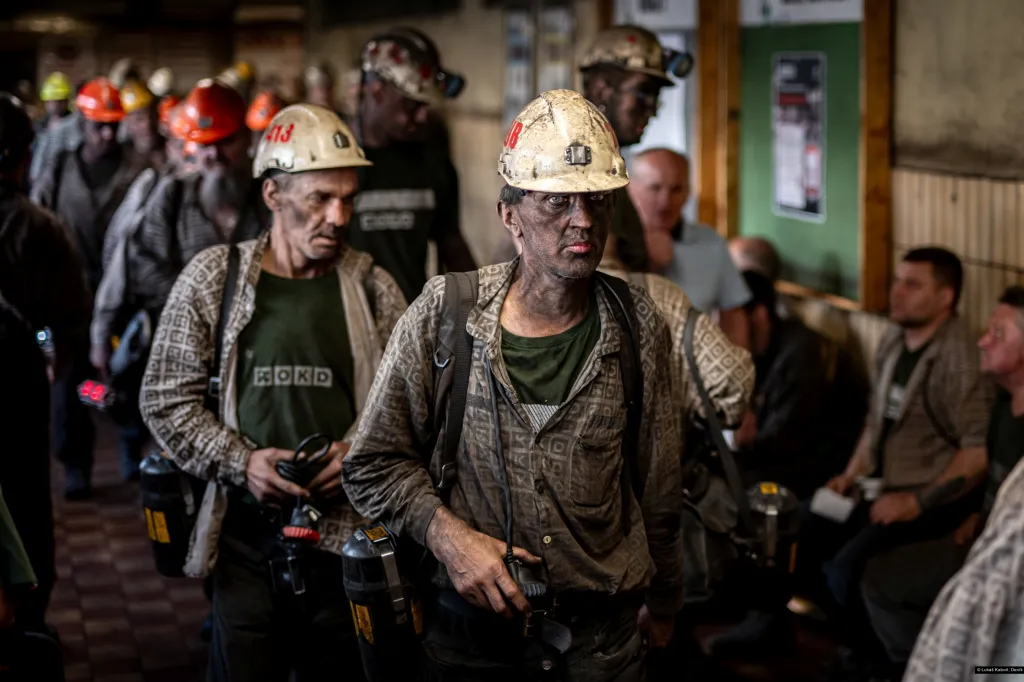 1. místo v kategorii Reportáž (Lukáš Kaboň / Deník / Práce horníků na Dole ČSM-Sever (OKD))